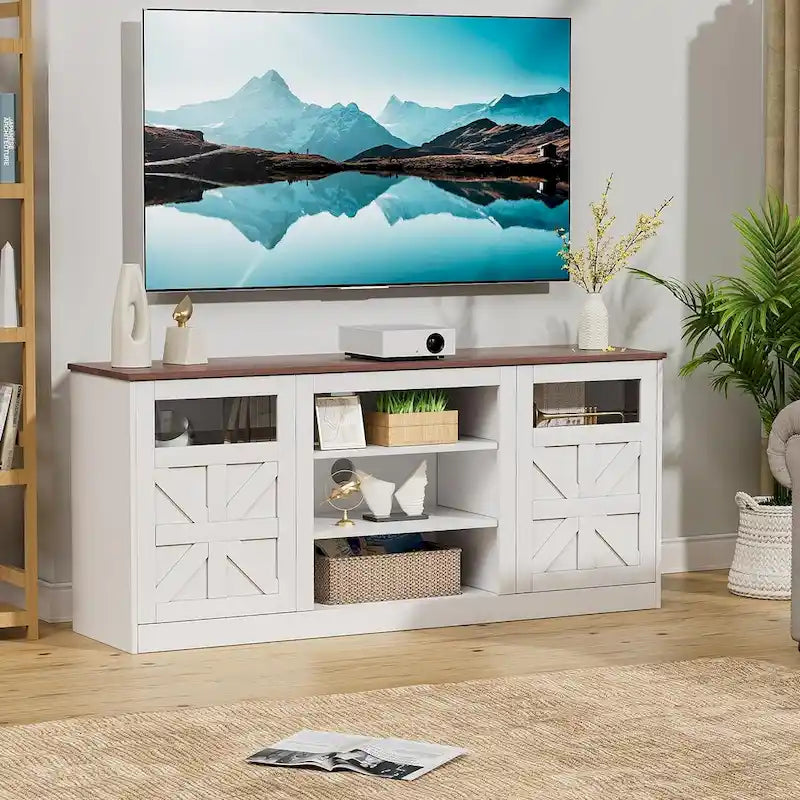 Meuble TV blanc de style ferme avec portes de grange vitrées et étagères réglables