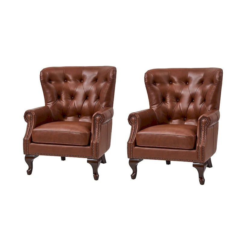 Poltrona trapuntata con schienale alto e borchie decorative, cuscino di seduta rimovibile