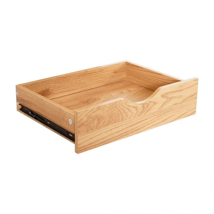 Schmaler Holzschrank mit neun Schubladen und eingelassenen Griffmulden